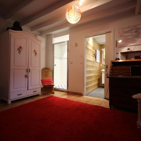 Hotel Barsy 34 Havelange Esterno foto