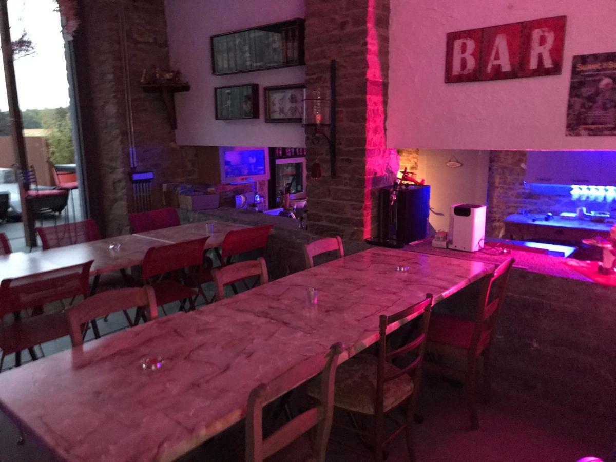 Hotel Barsy 34 Havelange Esterno foto