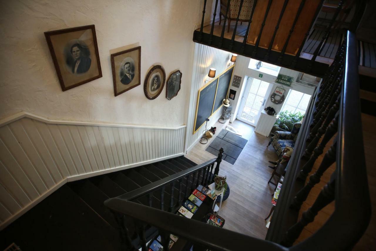 Hotel Barsy 34 Havelange Esterno foto