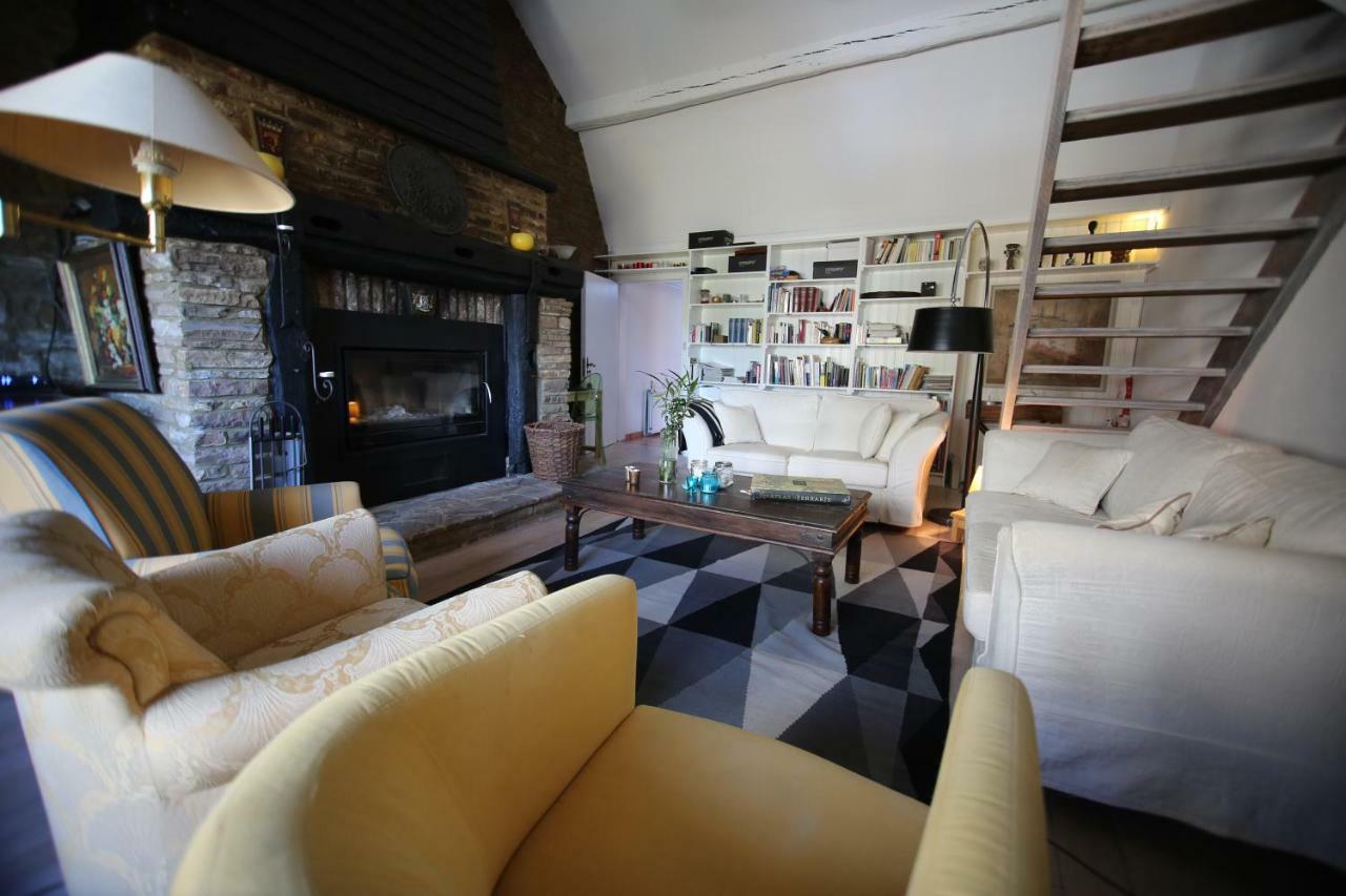 Hotel Barsy 34 Havelange Esterno foto