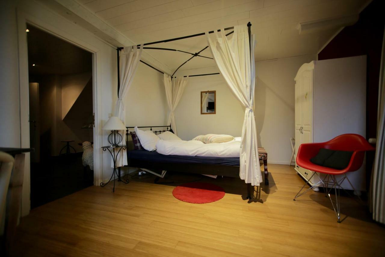 Hotel Barsy 34 Havelange Esterno foto