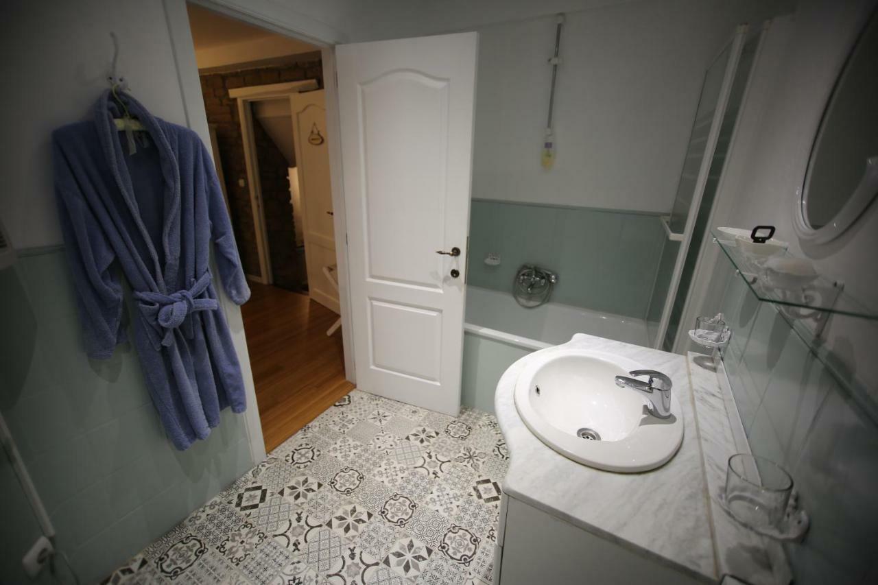 Hotel Barsy 34 Havelange Esterno foto